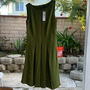 Ann Taylor dress SZ 6  -NWT